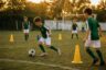 Antrenament fotbal copii 8–10 ani: ce trebuie să știi